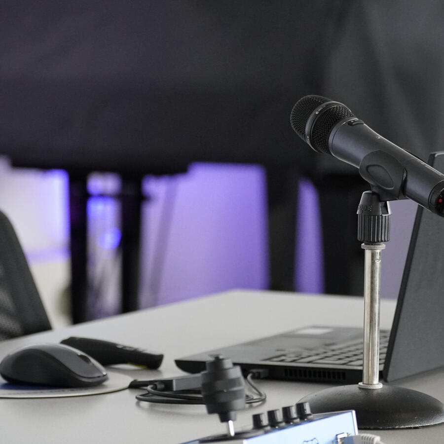 Laptop, Conference table, Mouse image.